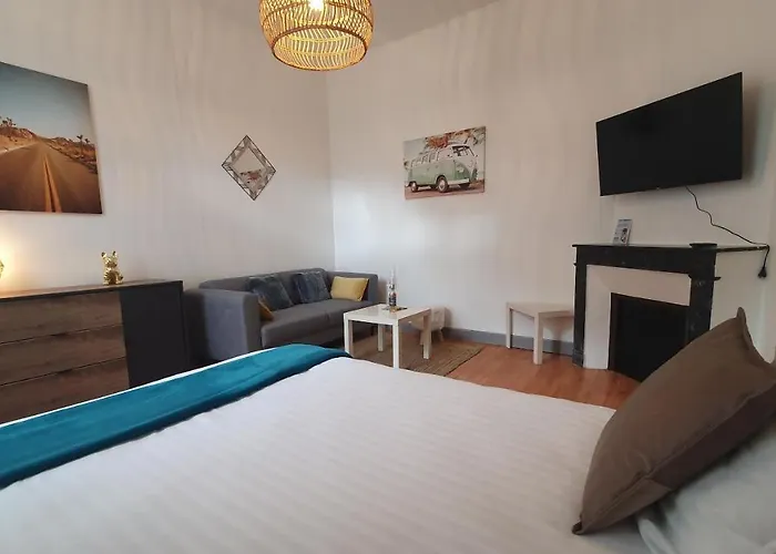 Apartment Le Voyageur - Bel En Centre-ville Avec Terrasse Pau
